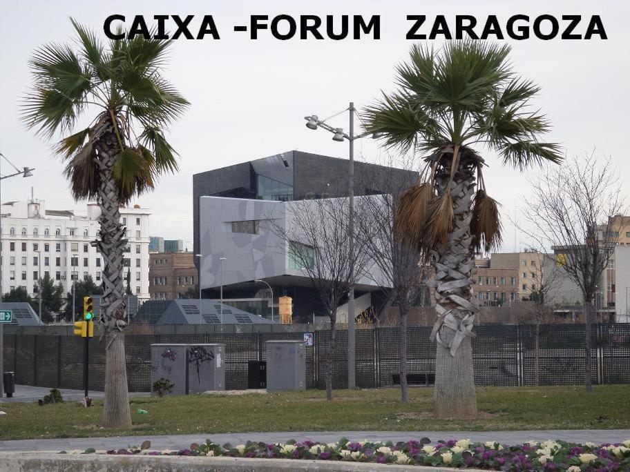 Pensión Lacasta Saragoça Exterior foto